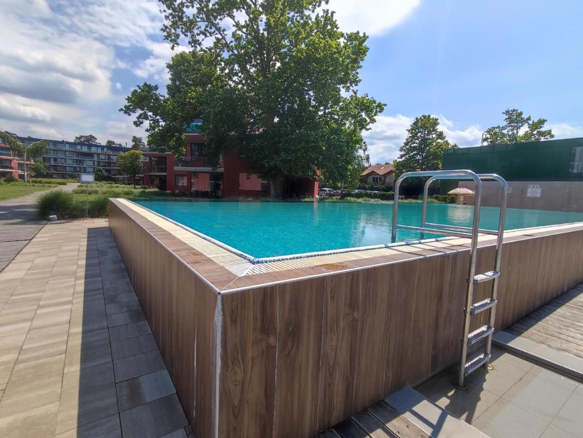 Soleil Apartmanok Balatonlelle Bagian luar foto