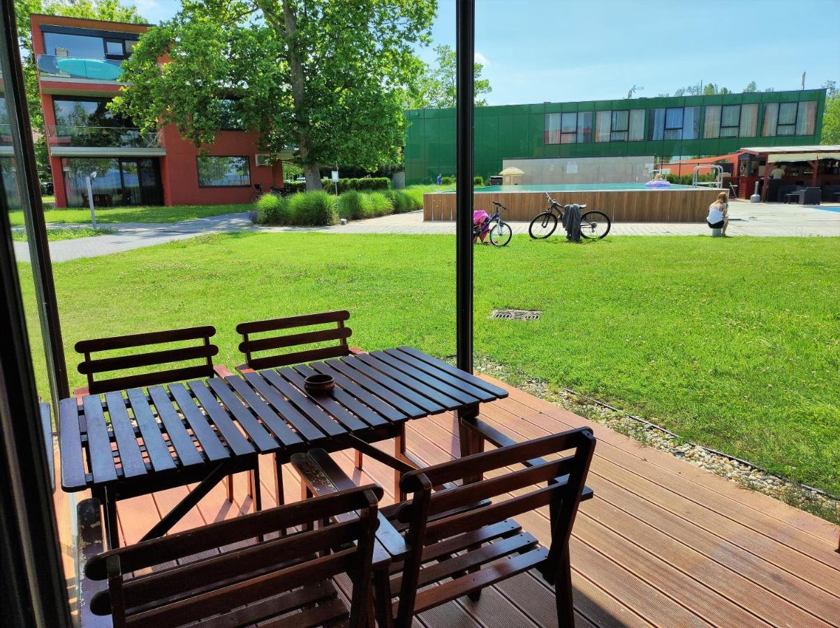 Soleil Apartmanok Balatonlelle Bagian luar foto