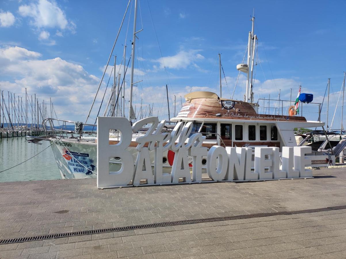 Soleil Apartmanok Balatonlelle Bagian luar foto